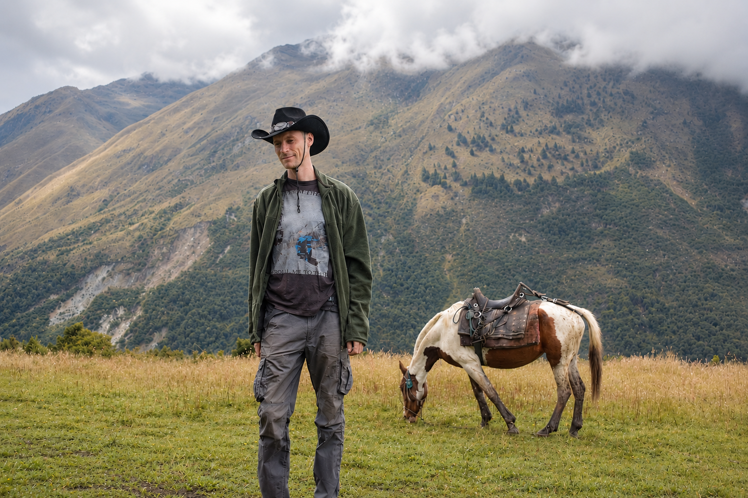Hiking in the Andes mountains - Ecuador language travel experience
